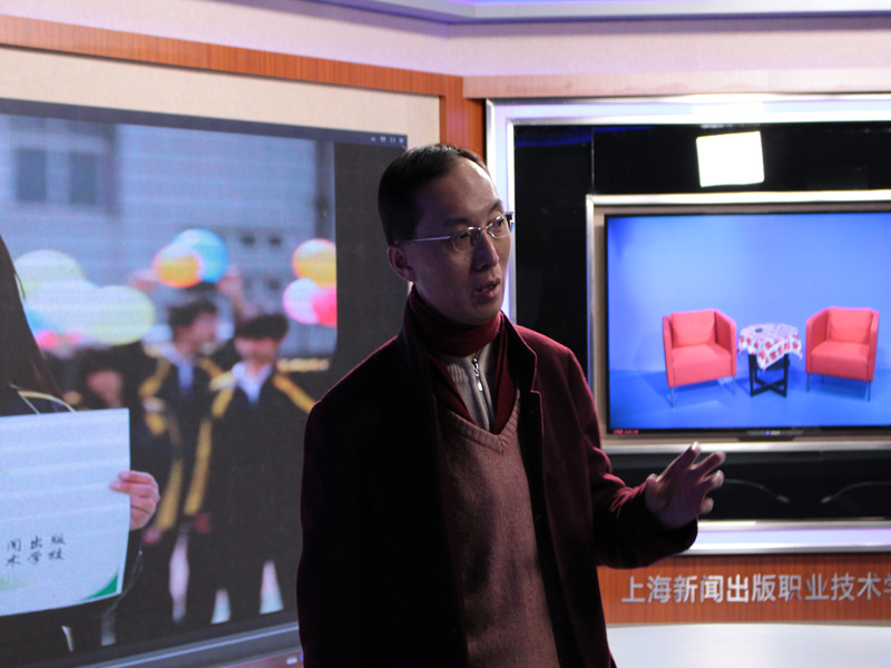 钟校长莅临指导!